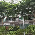 Master Room At Orchard Road