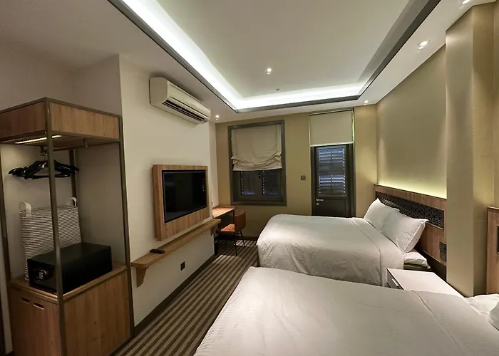 Dash Living Rochor