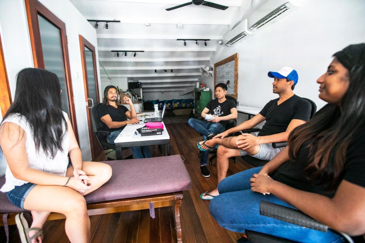 Hotel kapsul Draper Startup House For Entrepreneurs *