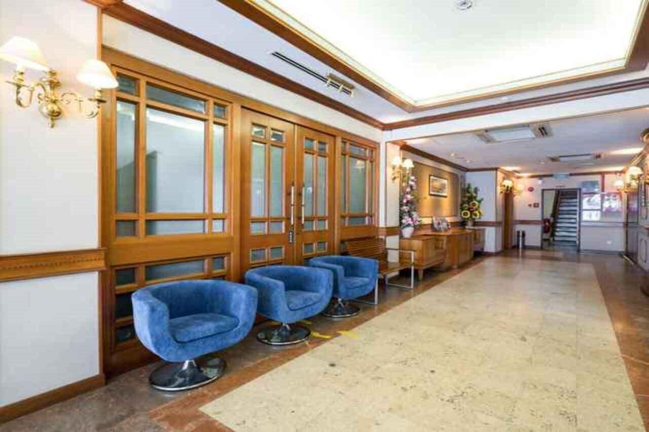 Hotel Four Chain View 2*