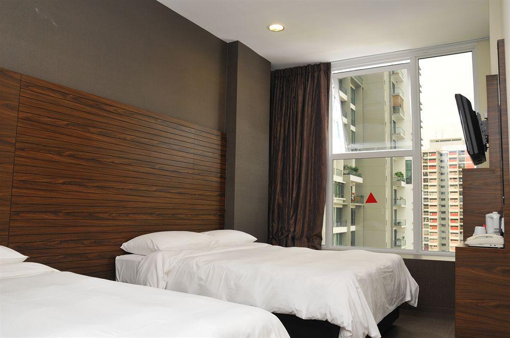 Value Thomson 3*