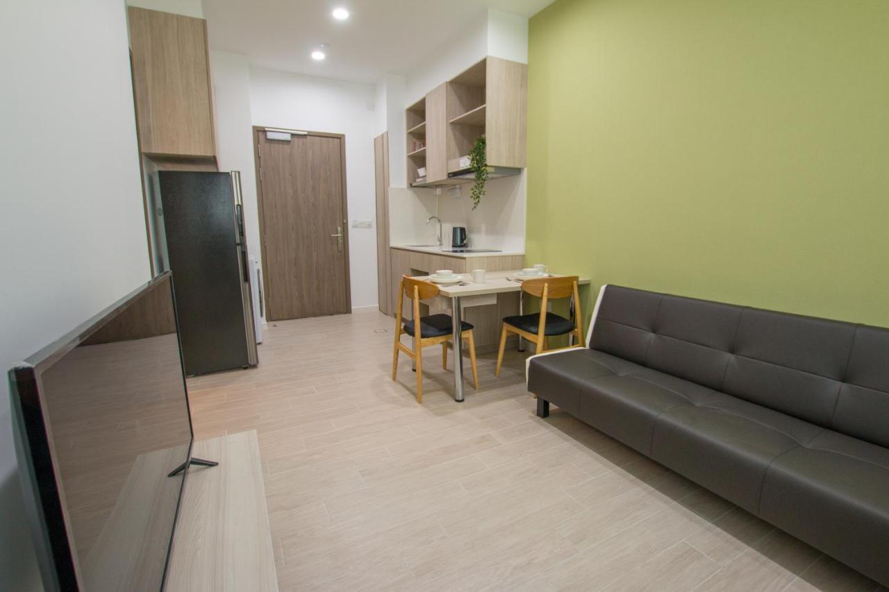 Cantonment Serviced Pangsapuri Singapura