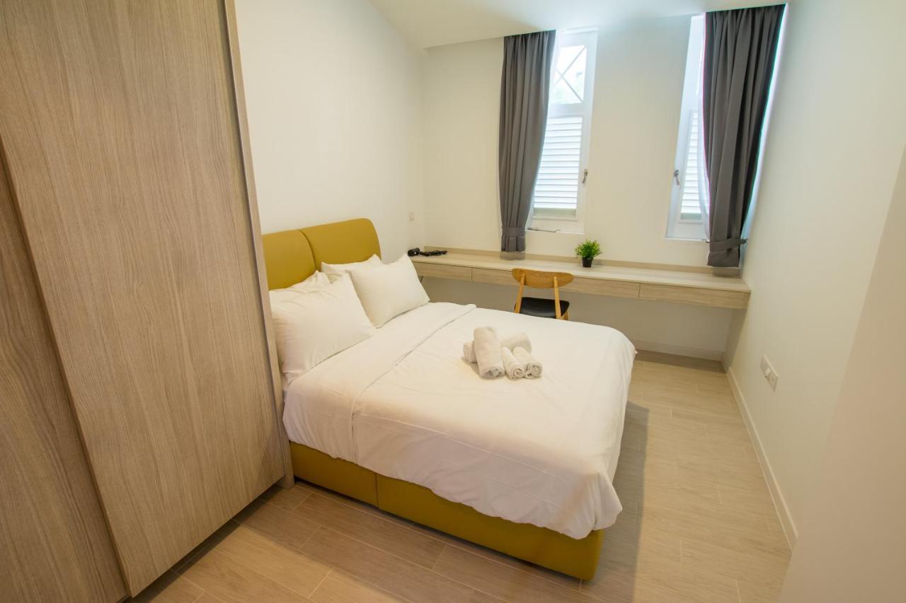 Cantonment Serviced Singapura