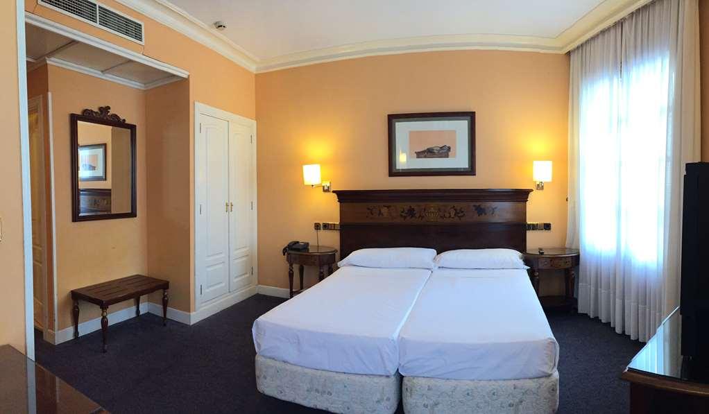 Express & Novena, An Ihg Singapore
