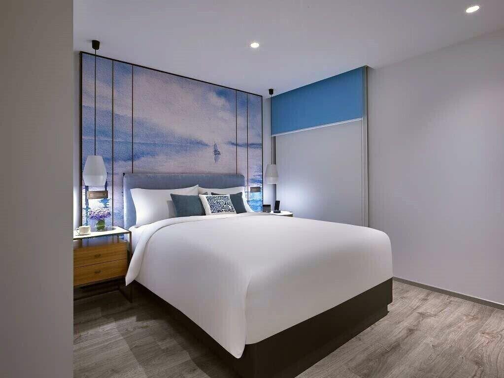Lanson Place Winsland, Singapore