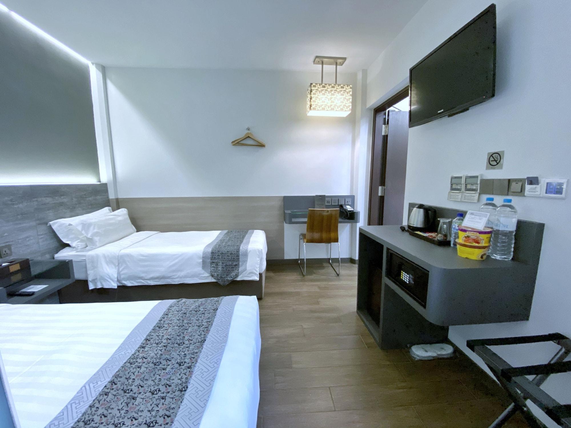 Bliss 3* Singapore