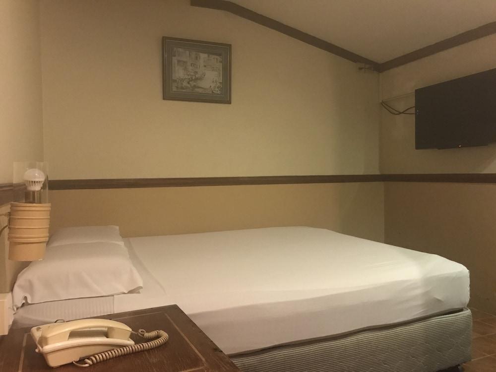 Four Chain View Hotel