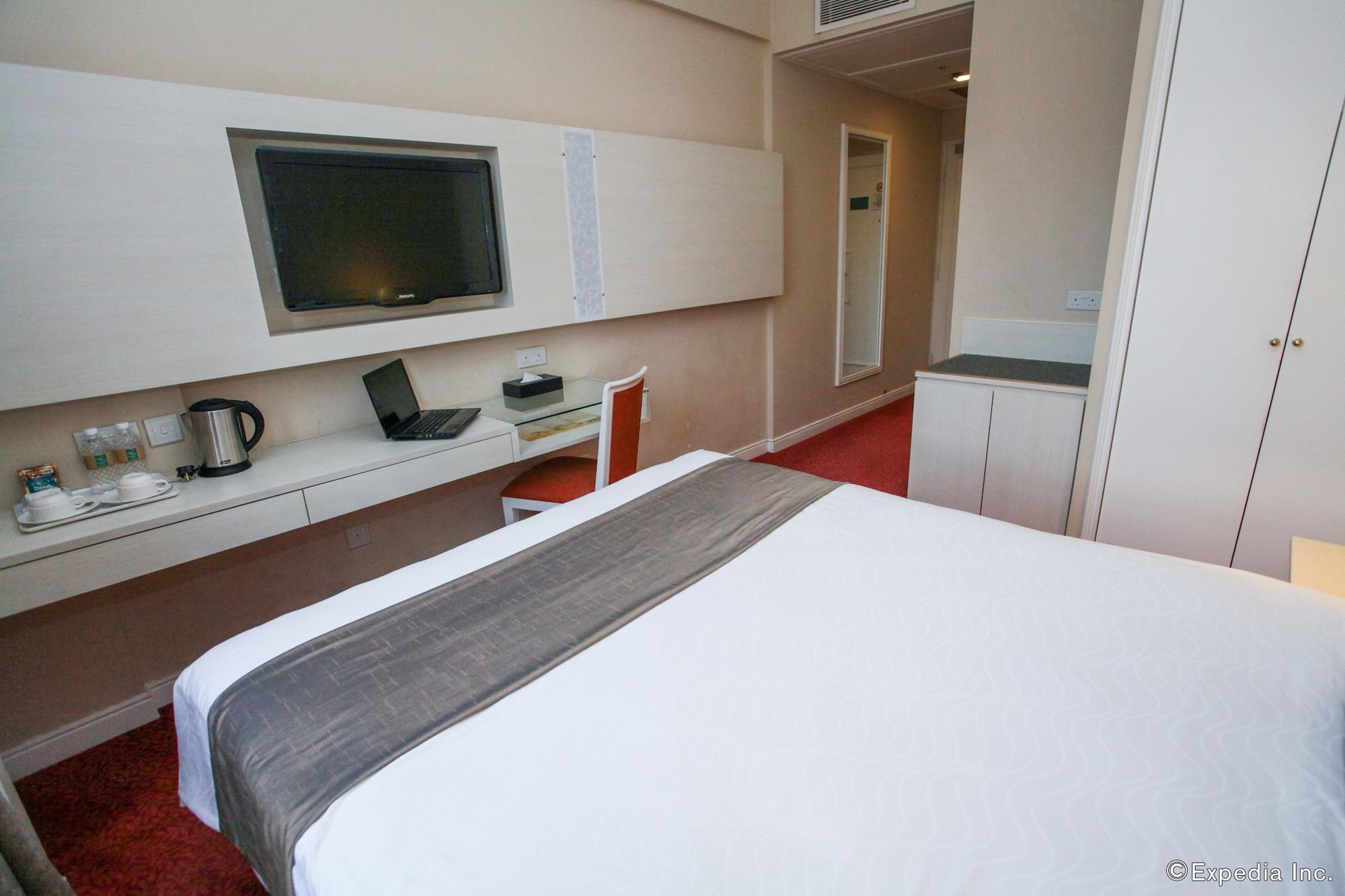 Express & Novena, An Ihg 4*