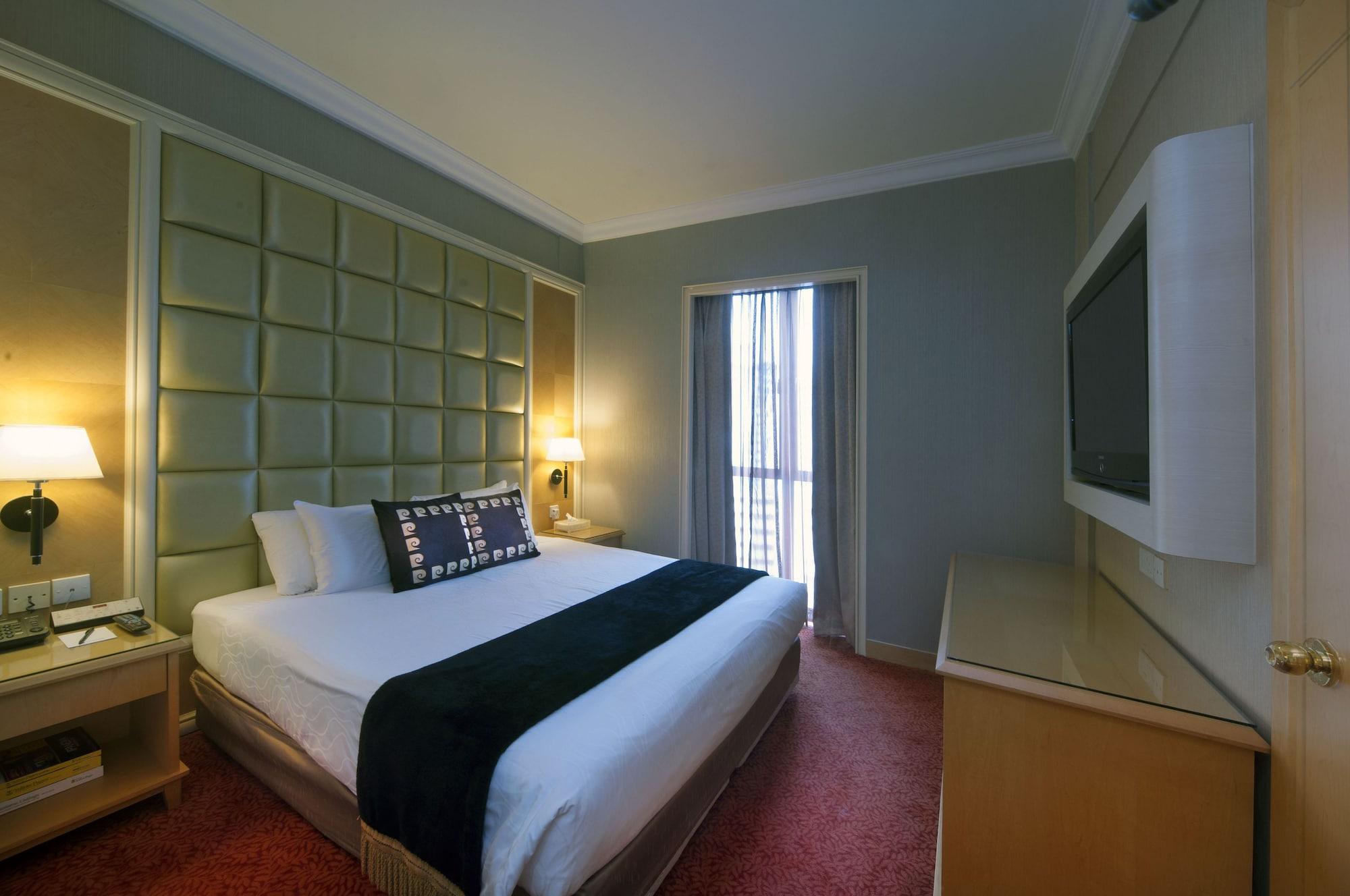 Express & Novena, An Ihg