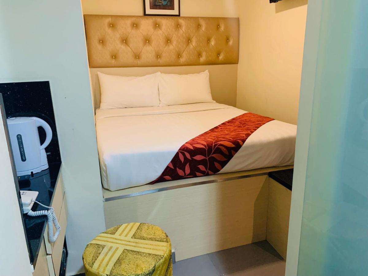 Sandpiper Singapore