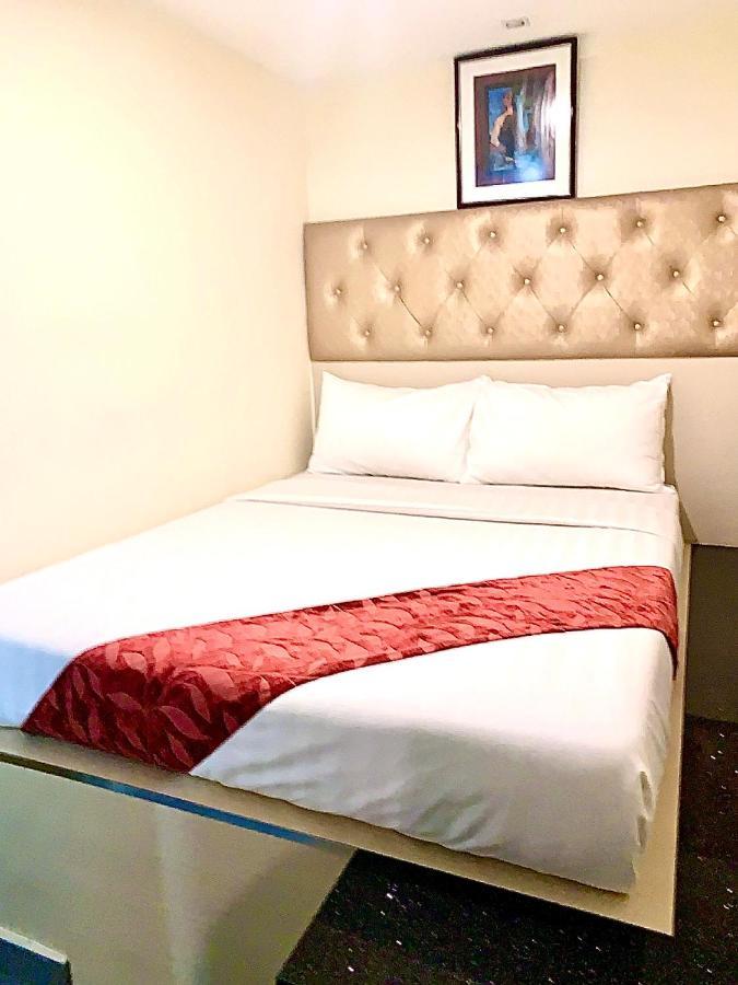 Sandpiper Hotel