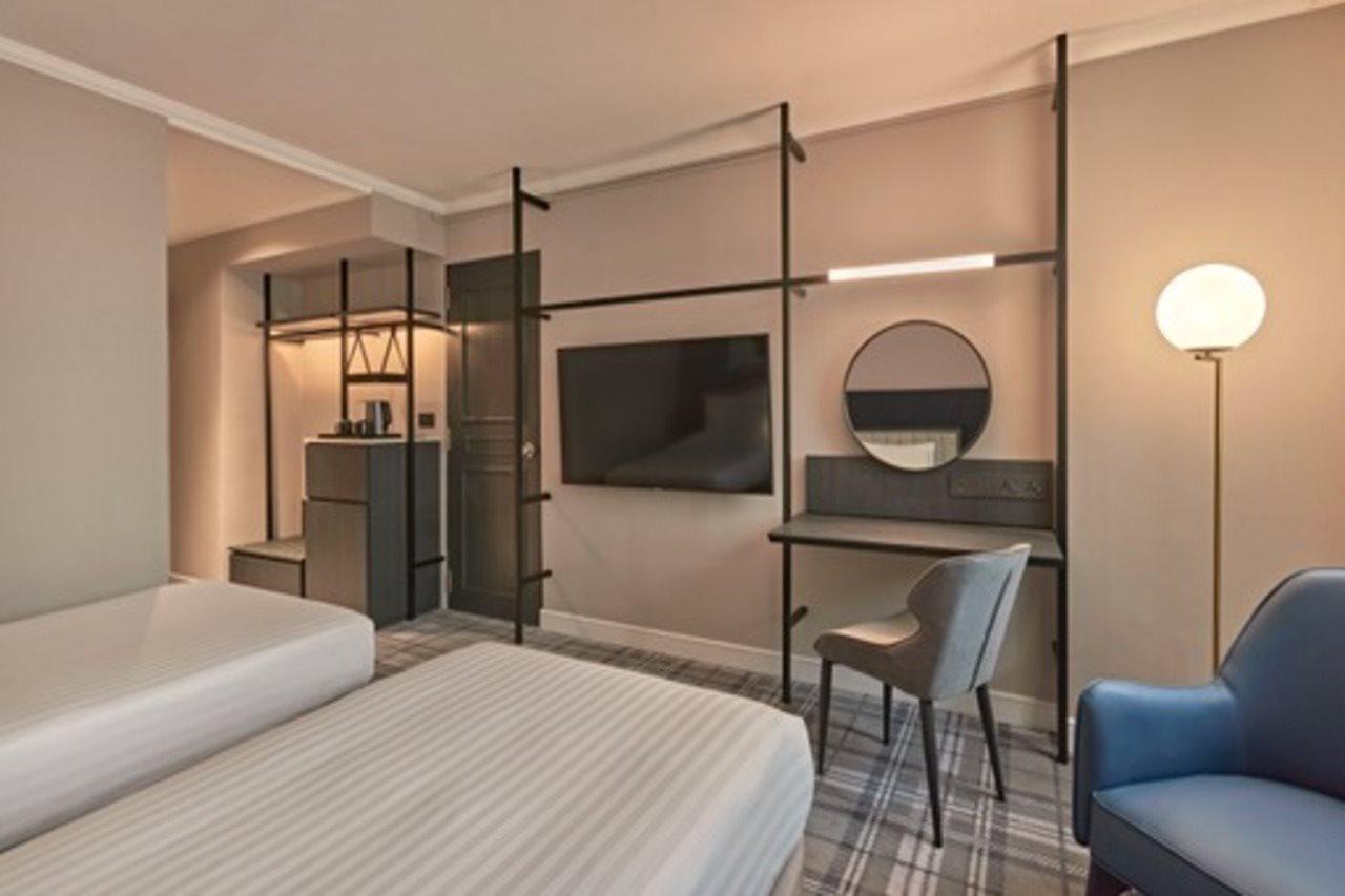 Vibe Orchard Hotel