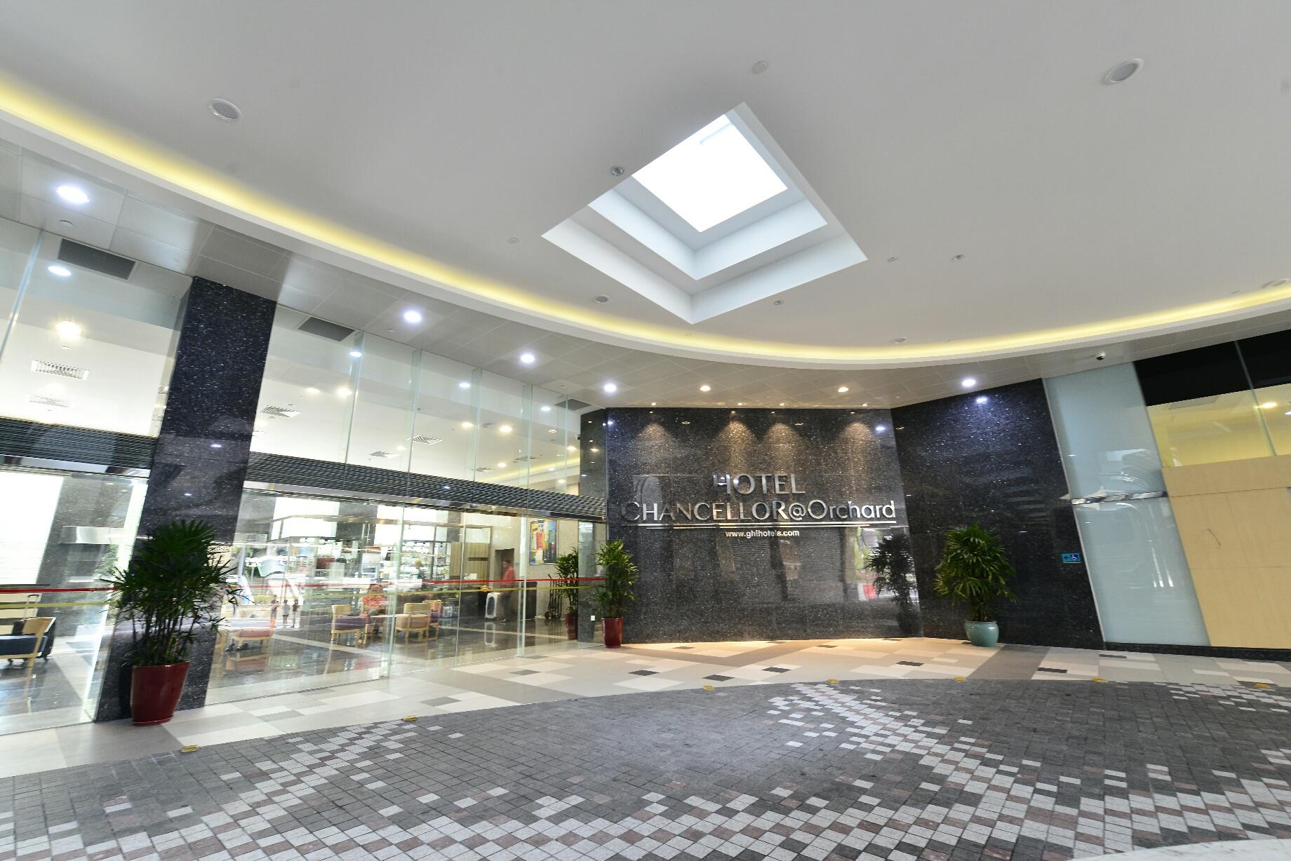 Hotel Chancellor@orchard 3*