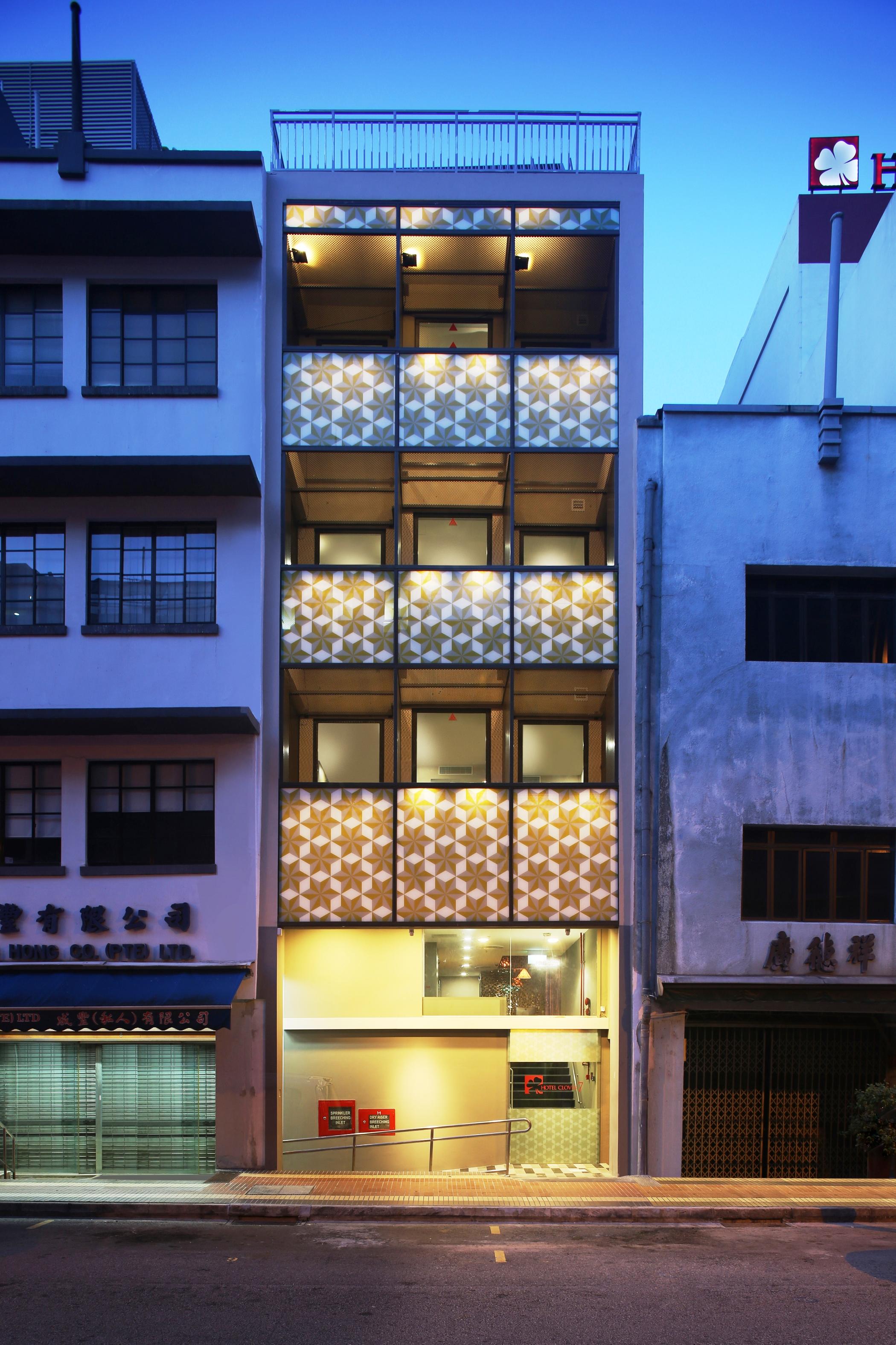 Clover 7 Hotel 3*