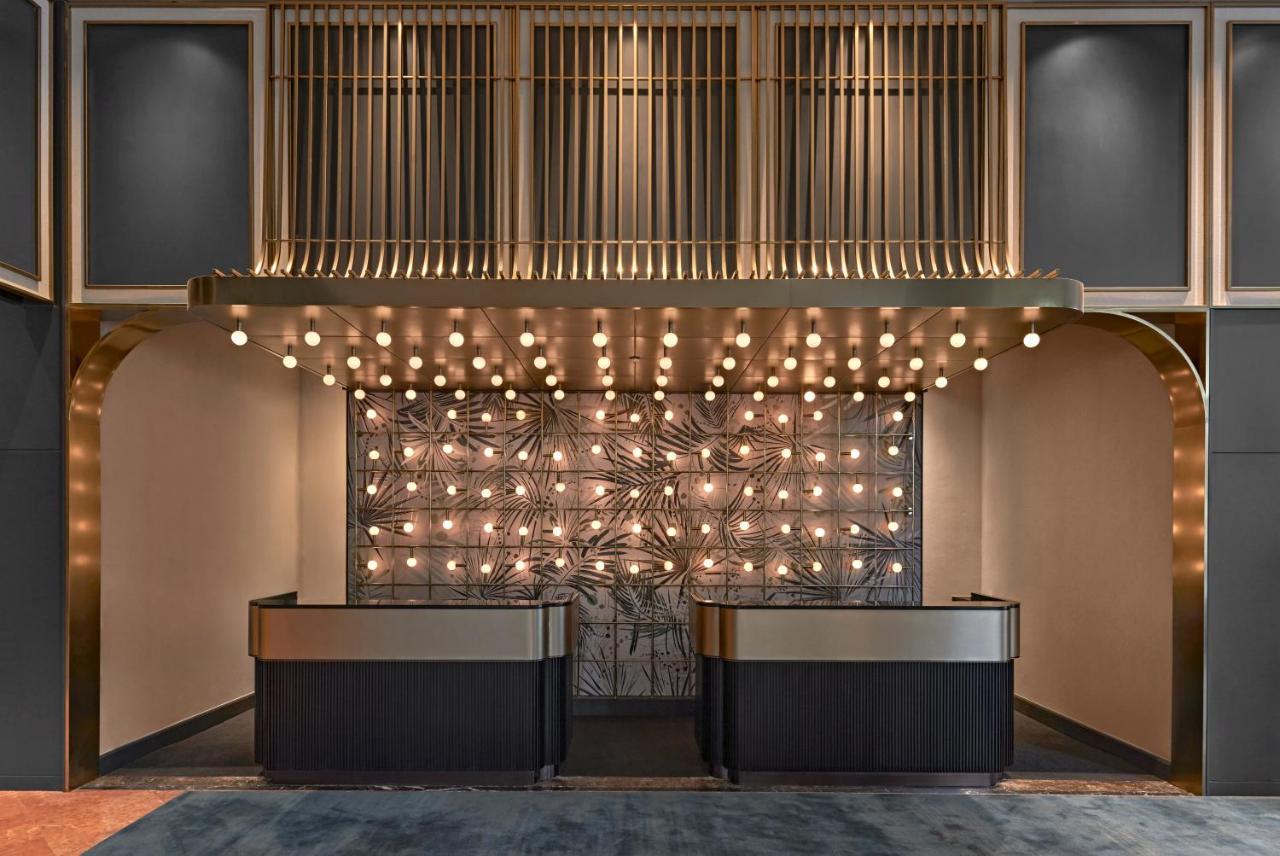 Vibe Orchard Singapura
