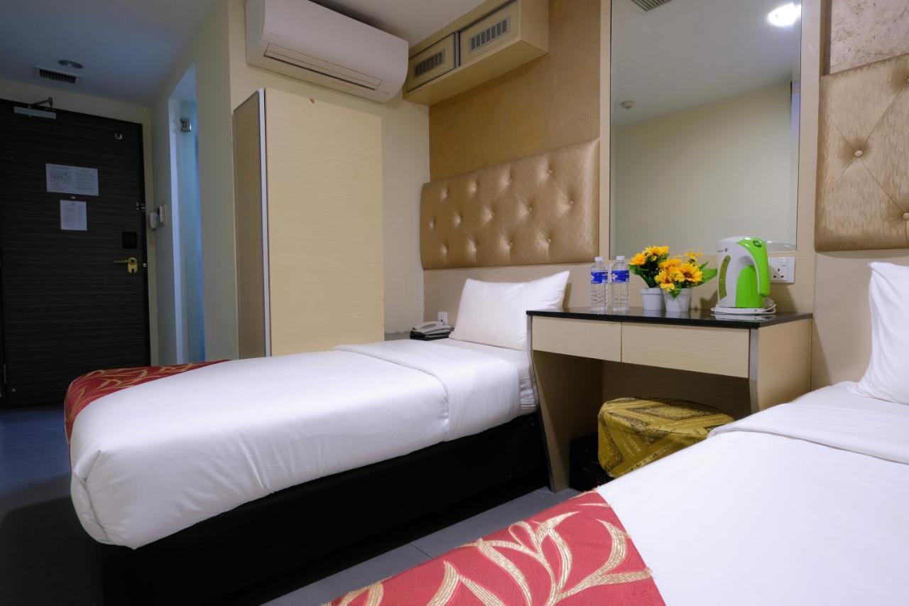 Sandpiper 3* Singapore