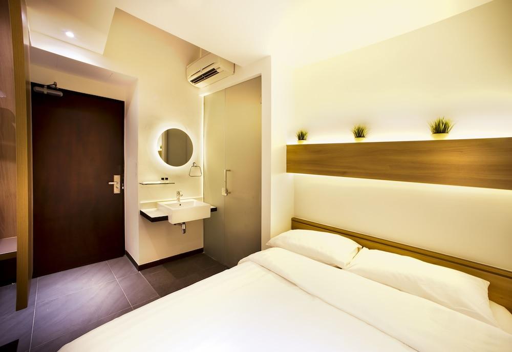 Nuve Hotel 3*
