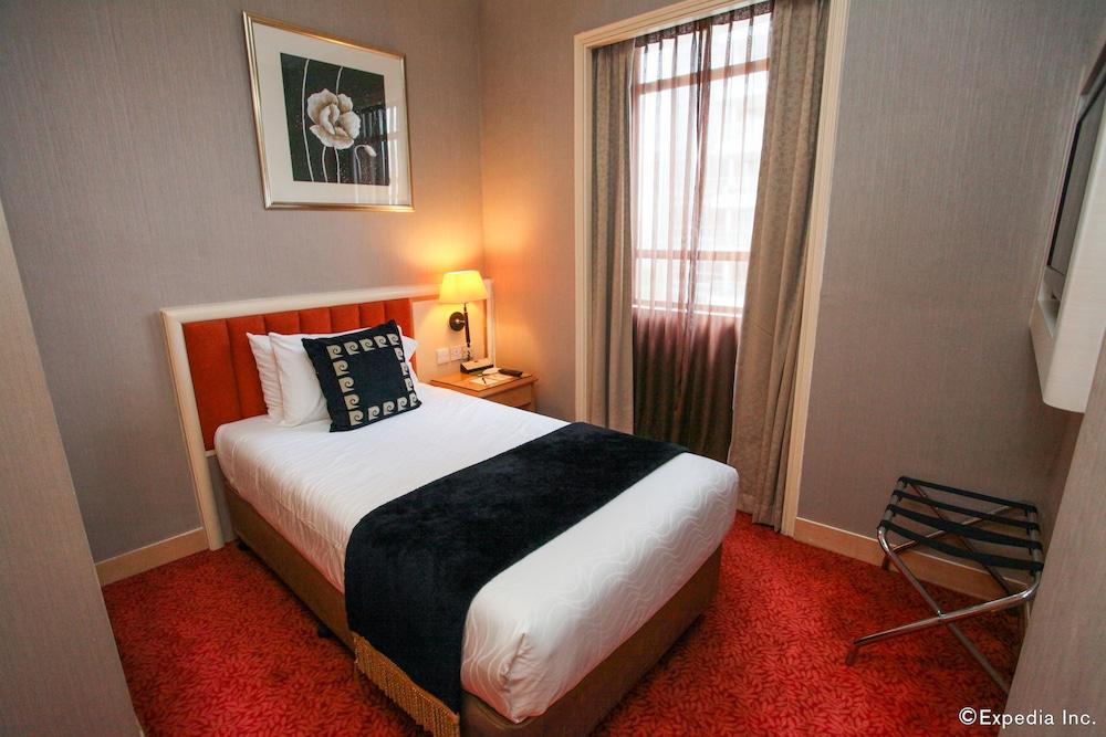 Express & Novena, An Ihg
