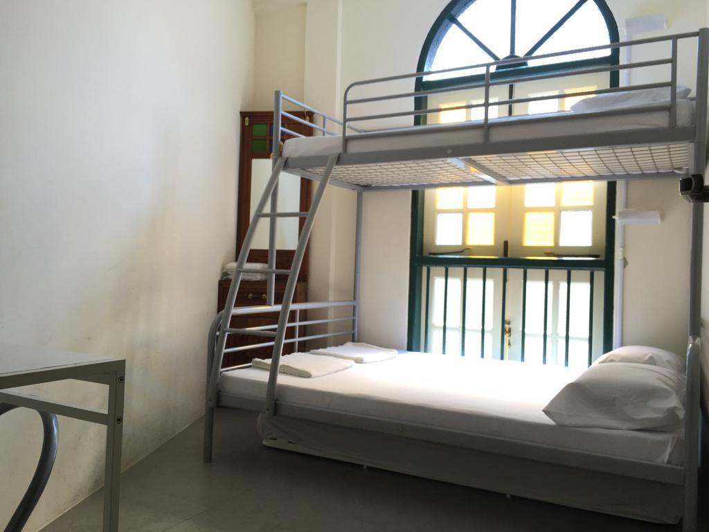 Superb Hostel Singapore