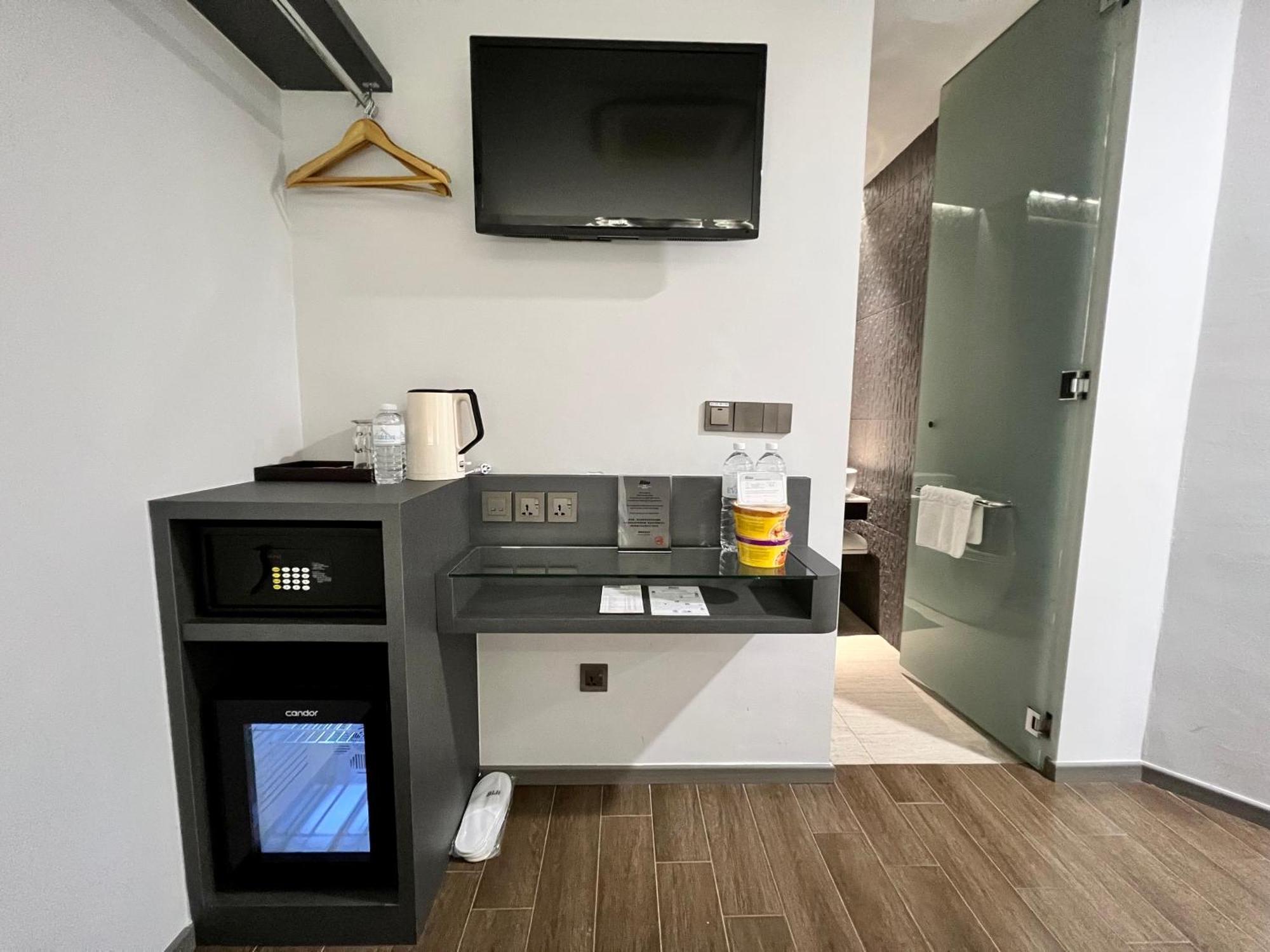 Bliss Hotel Singapore