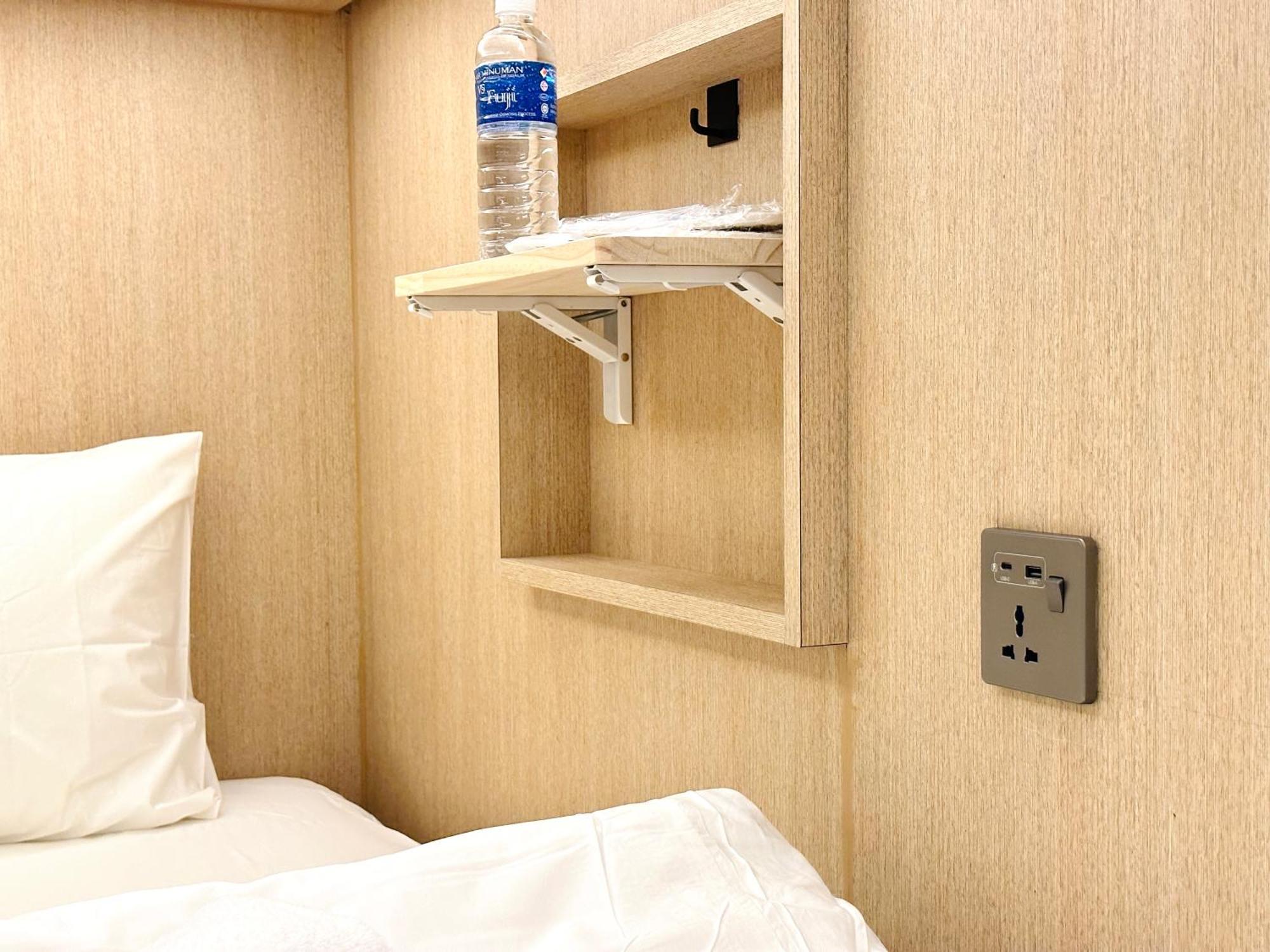 Hotel kapsul The Capsule *