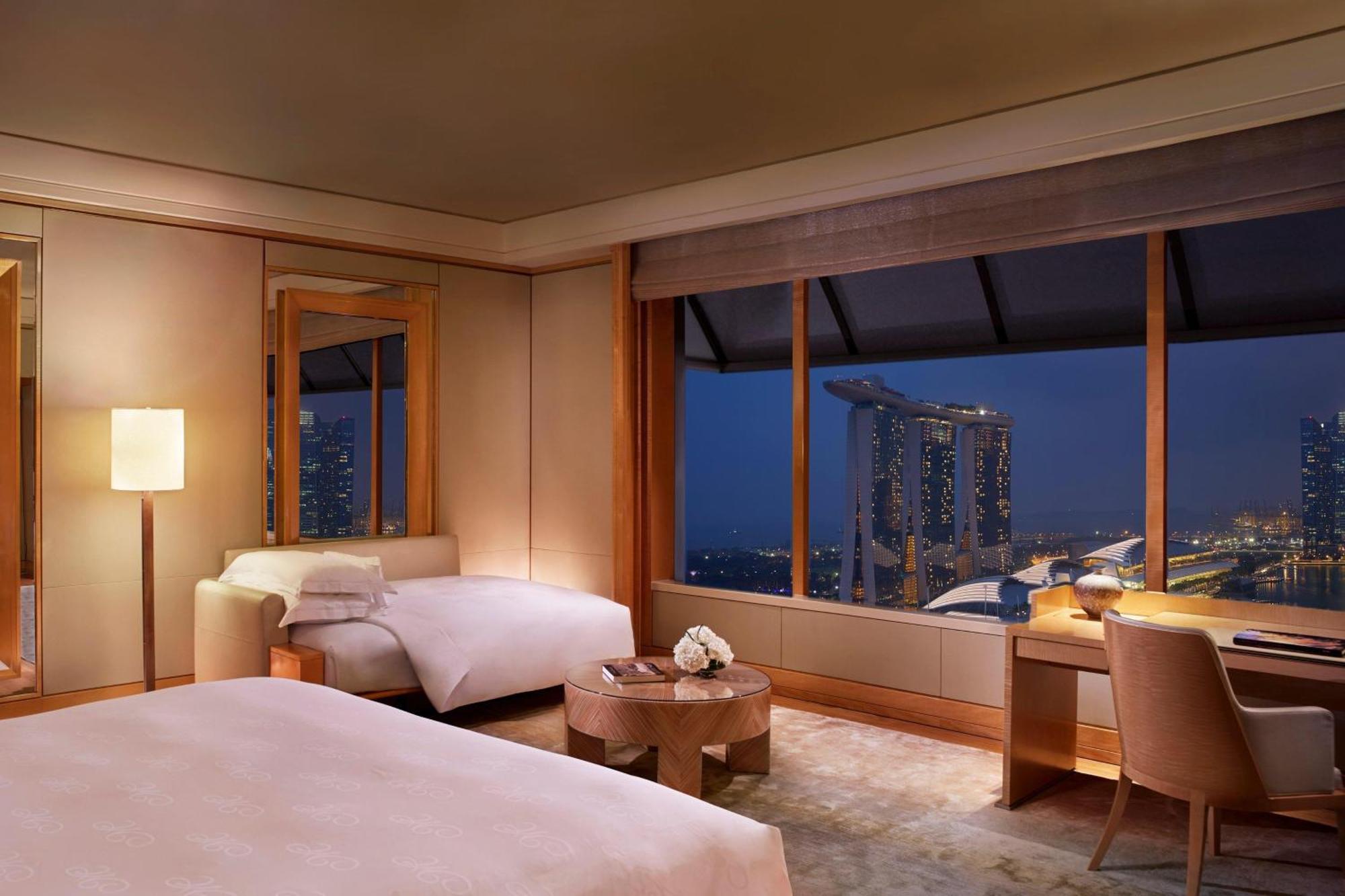 The Ritz-carlton, Millenia 5* Singapore