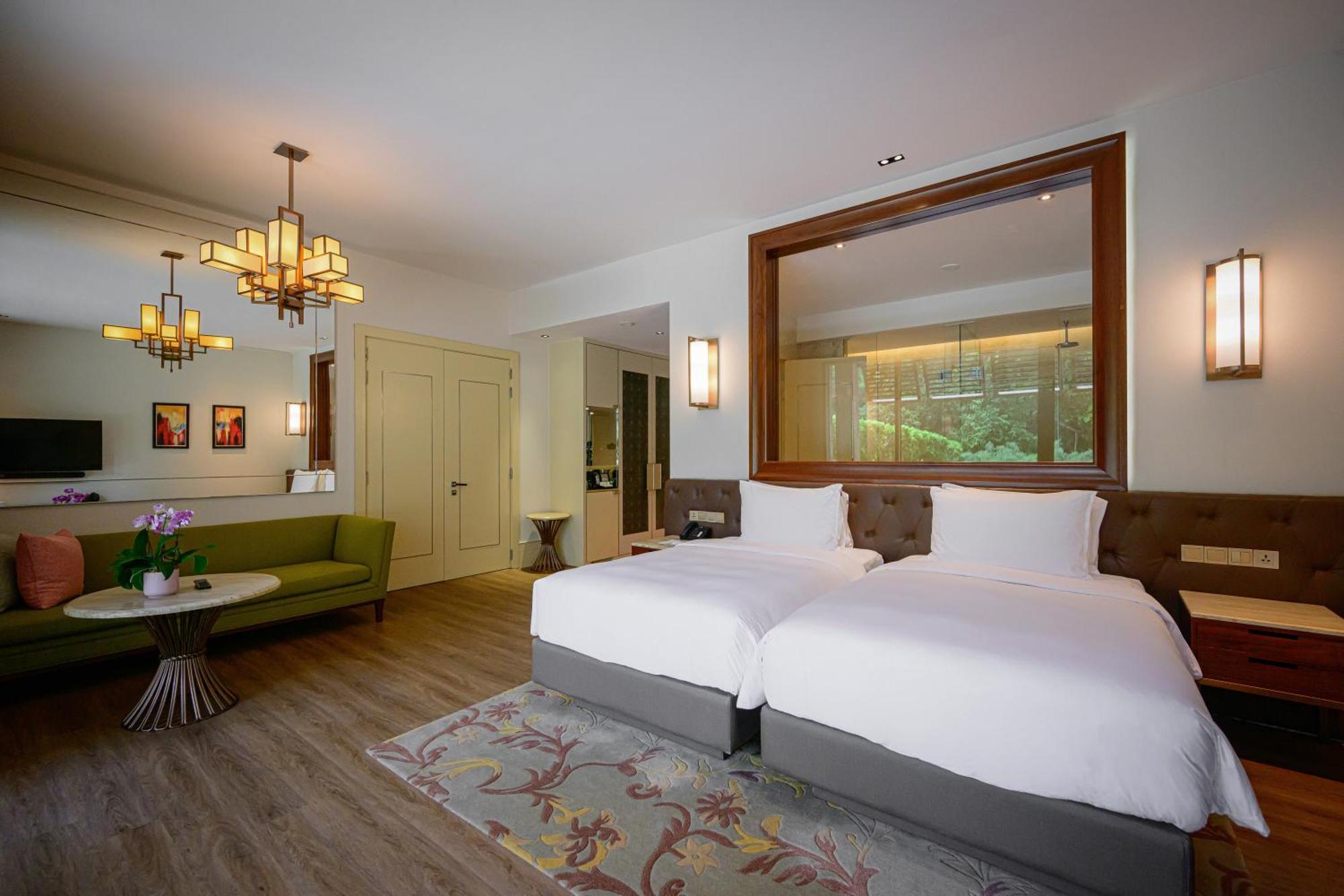 Resort World Sentosa - Equarius
