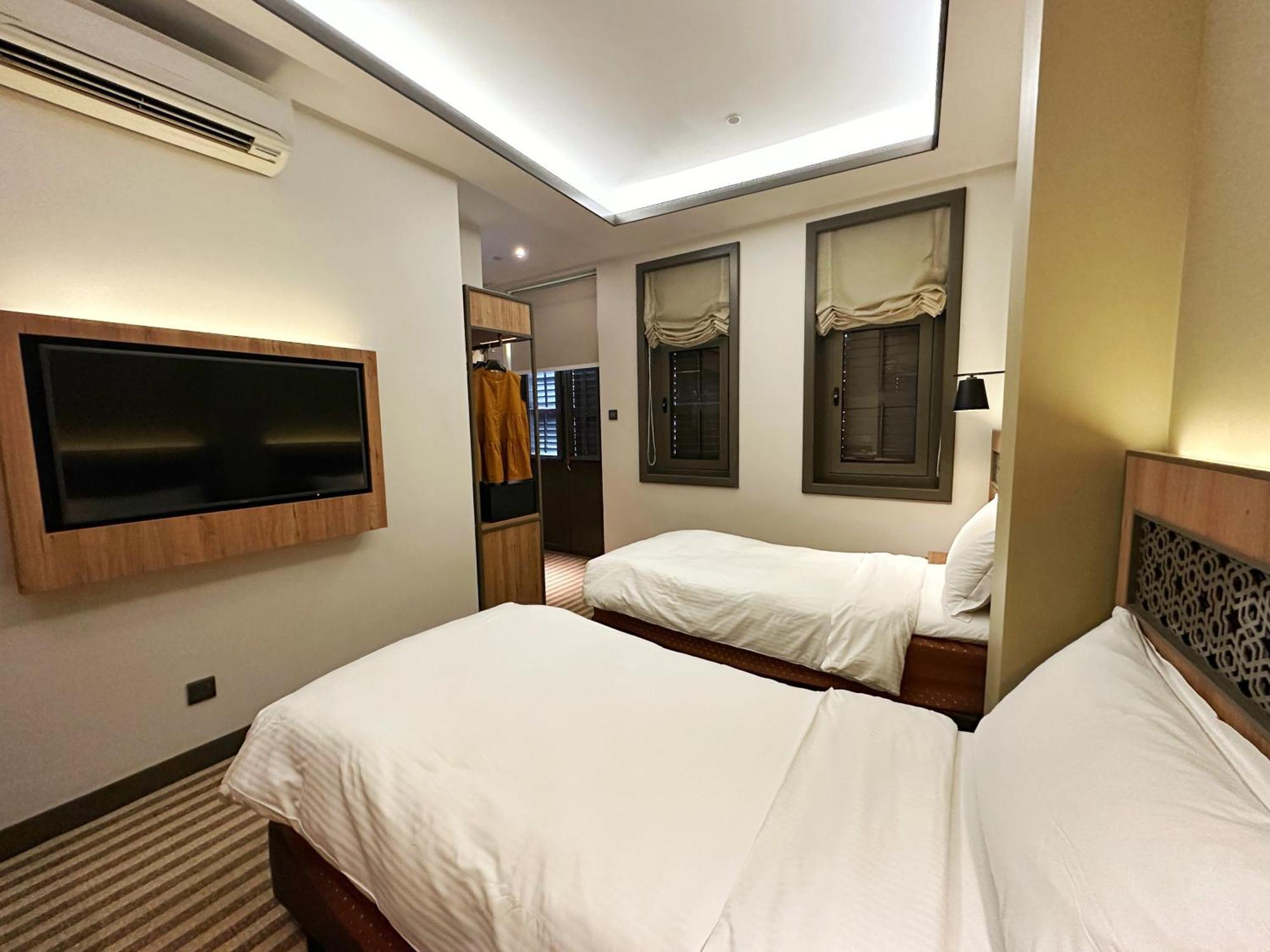 Dash Living Rochor Hotel