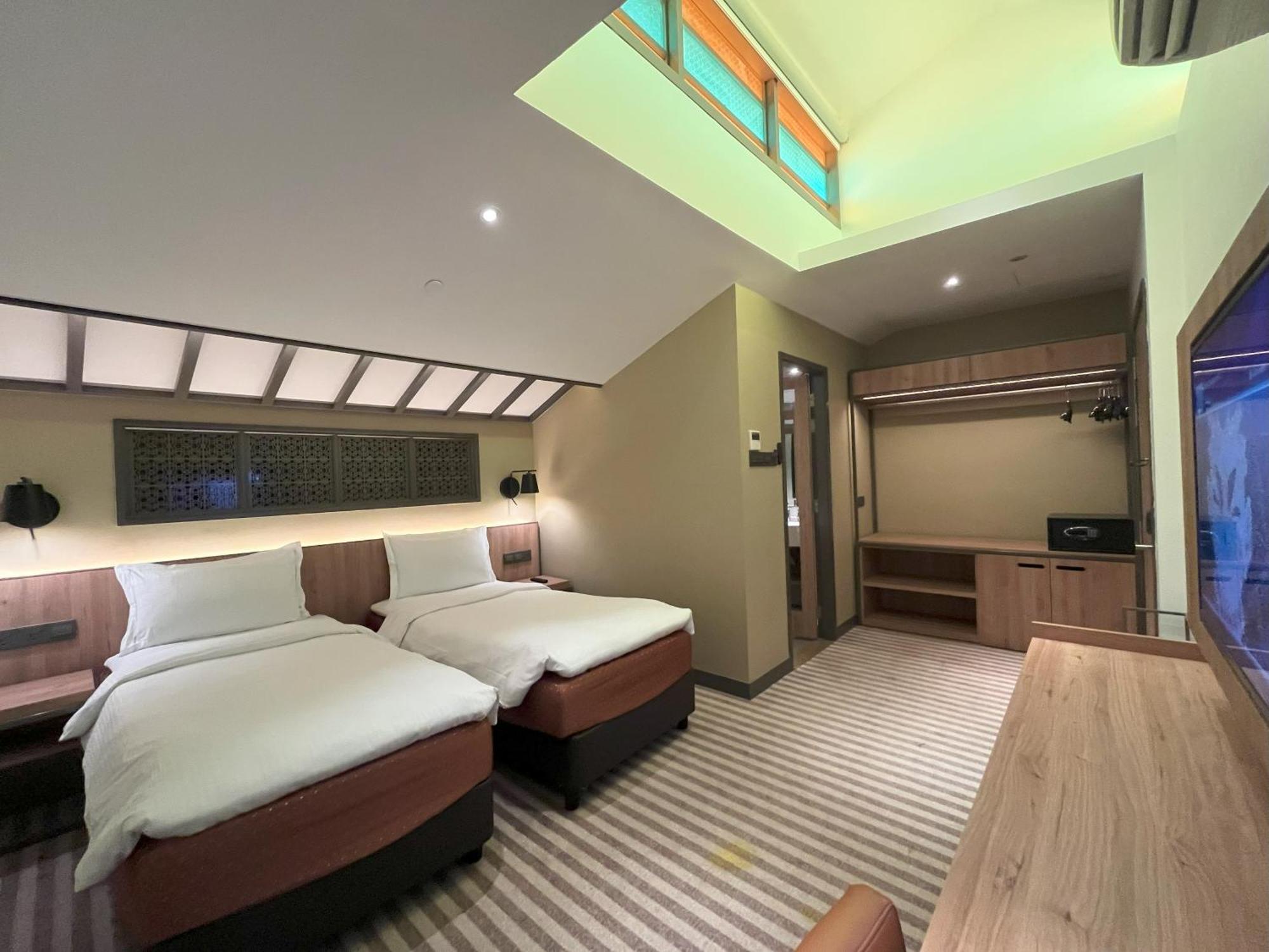 Hotel Dash Living Rochor 3*