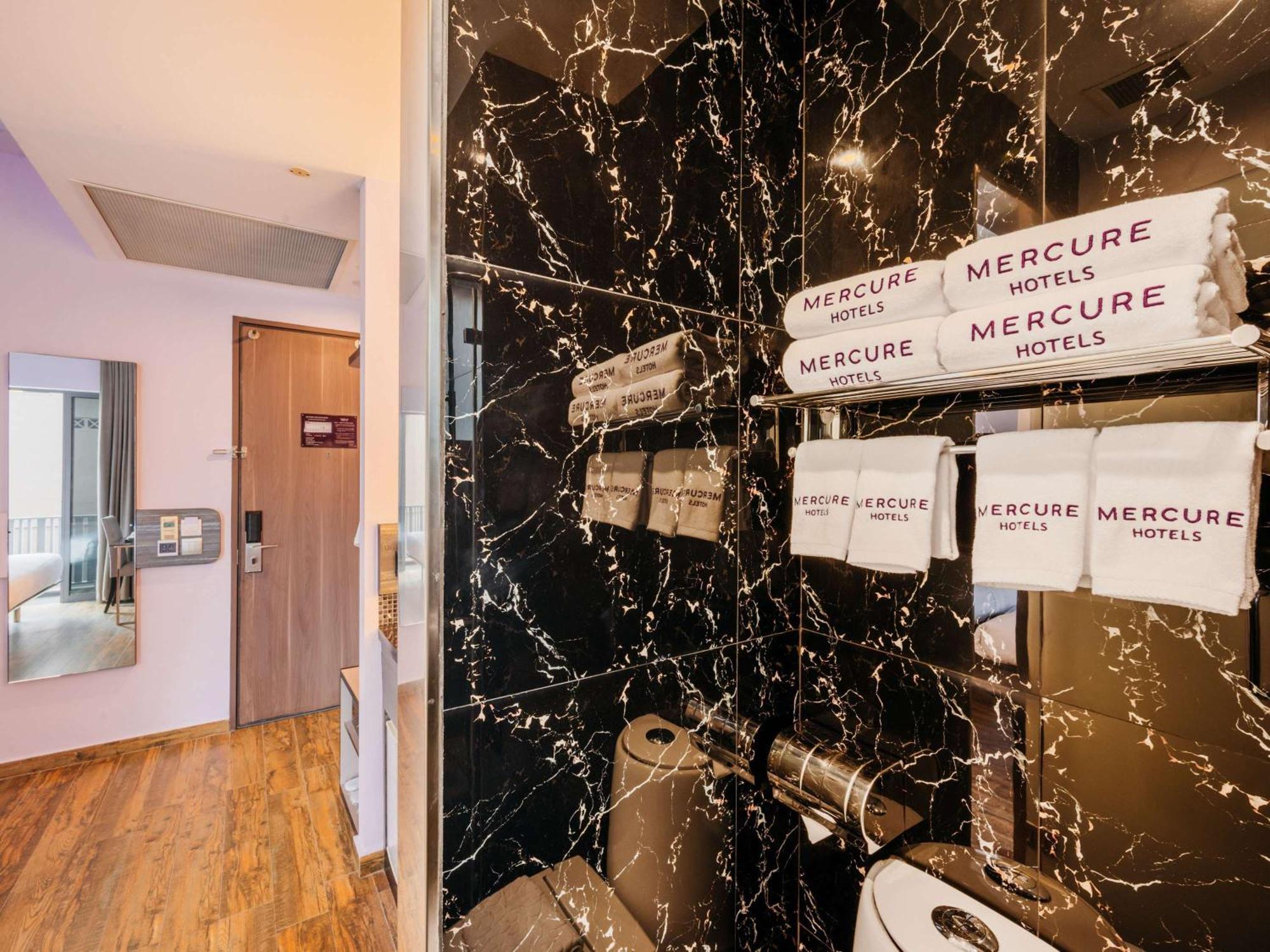 Hotel Mercure Tyrwhitt 4*