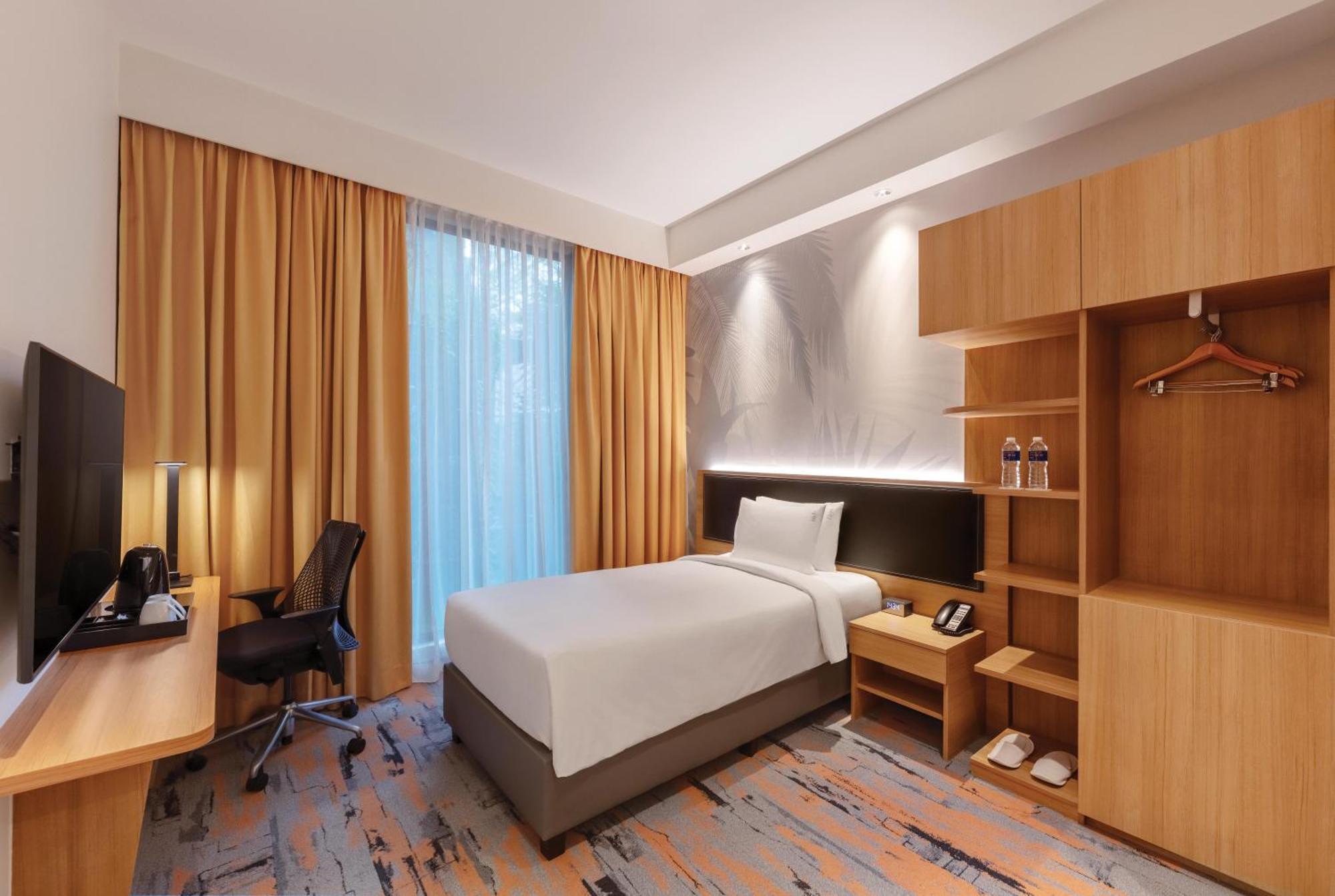 Express Orchard Road By Ihg 4*