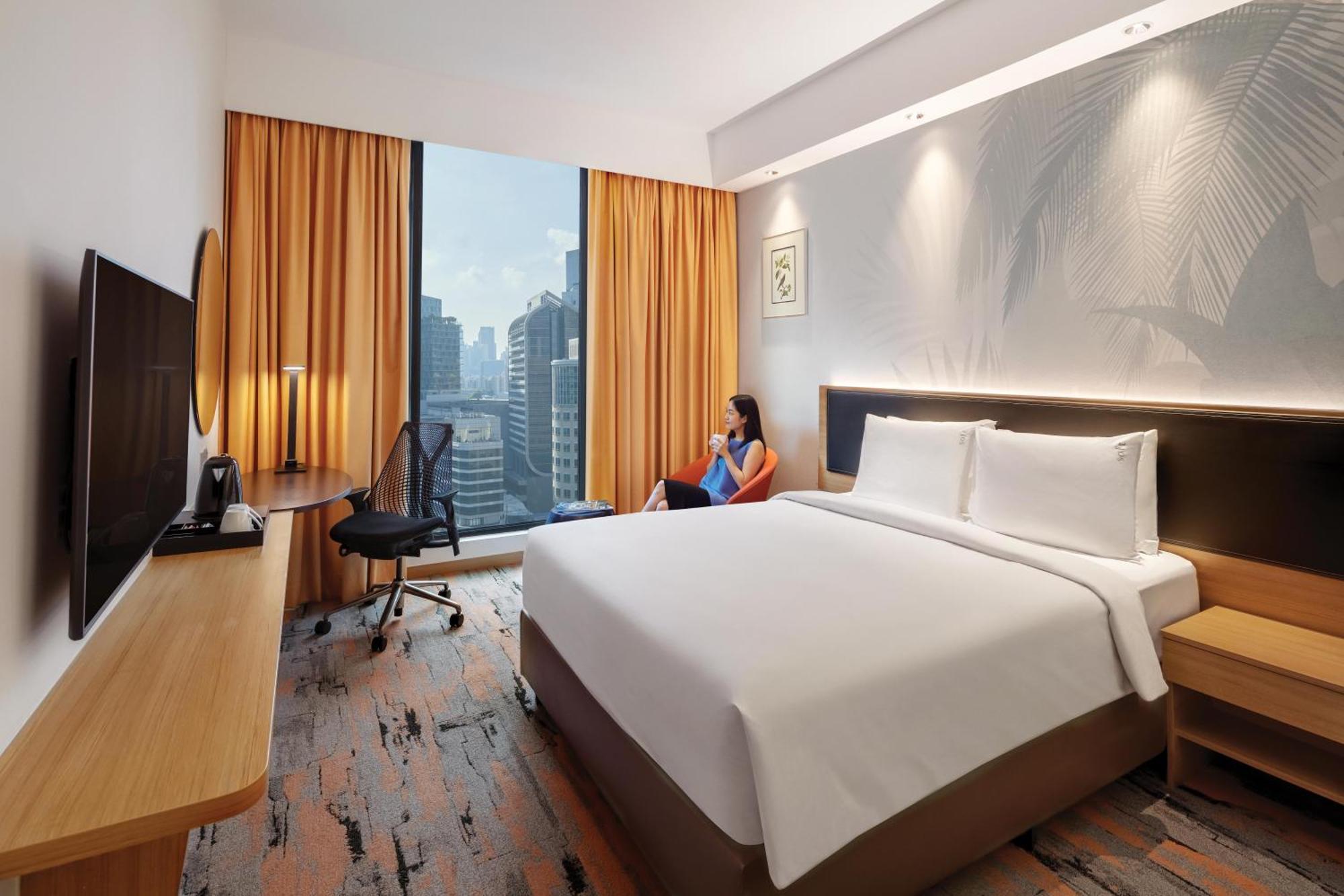 Express Orchard Road By Ihg Hotel 4*