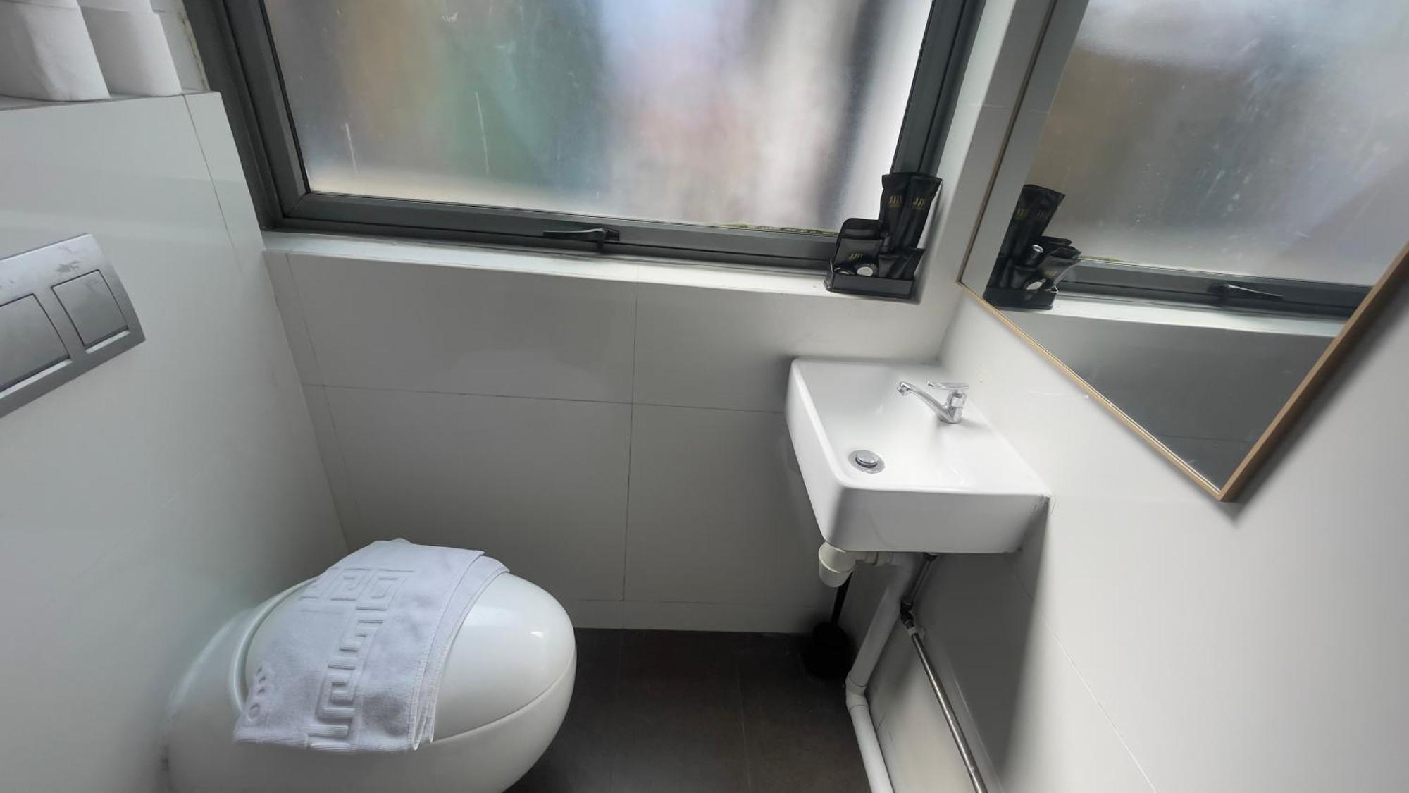 Jjh Serviced Near Serangoon Mrt Aparthotel Singapura