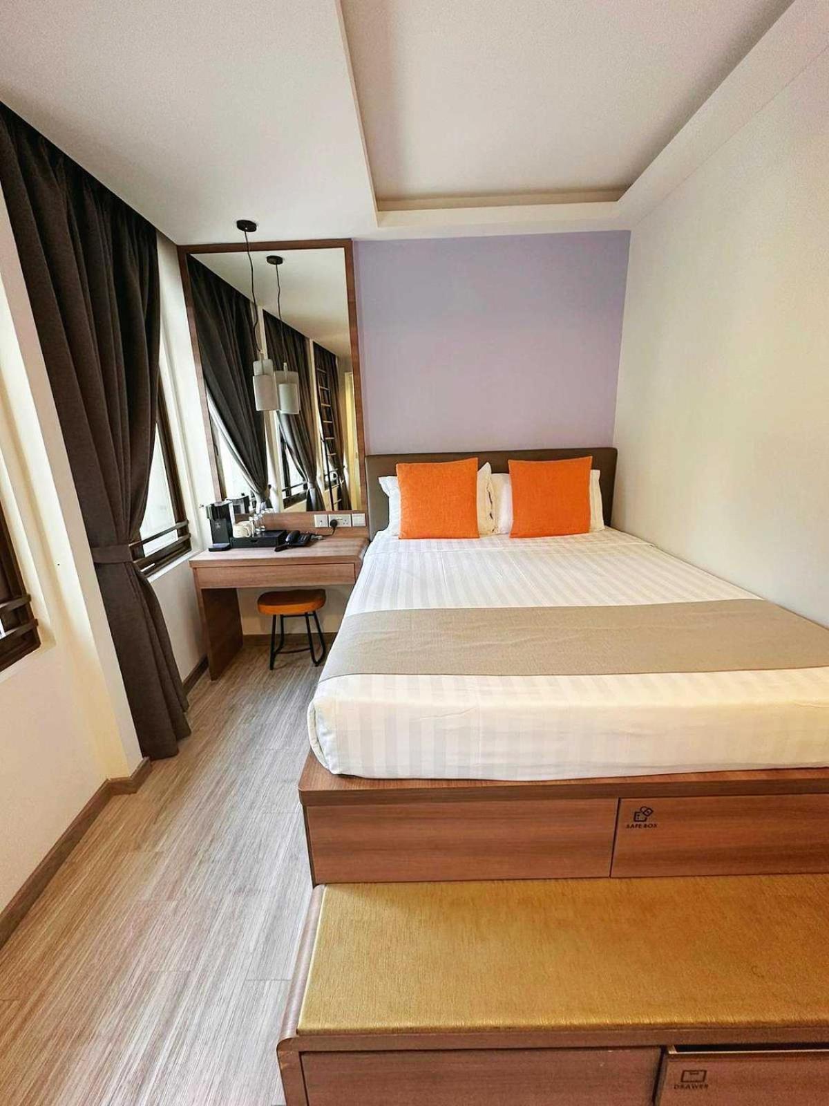 Hotel Habyt Clarke Quay - Previously Champion City Singapore