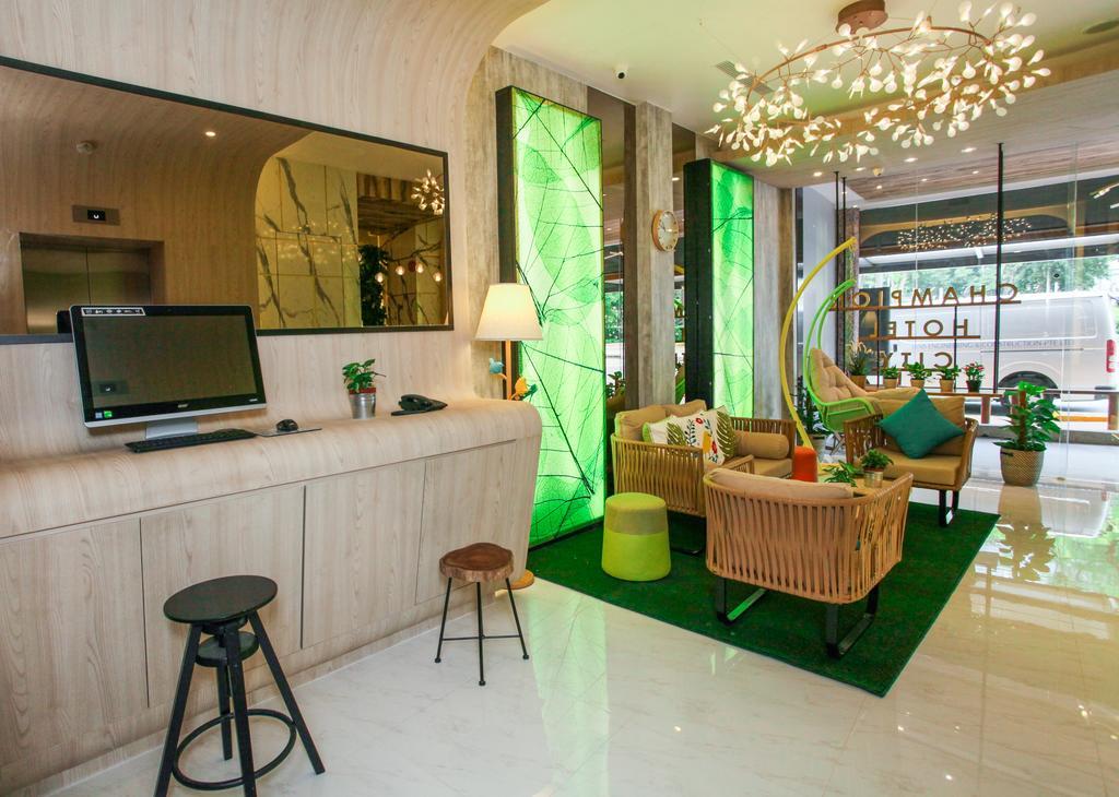 Hotel Champion City 3*