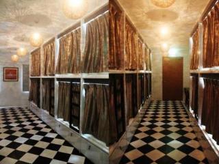 Vintage Boutique Capsule @ Little India Capsule hotel 2*
