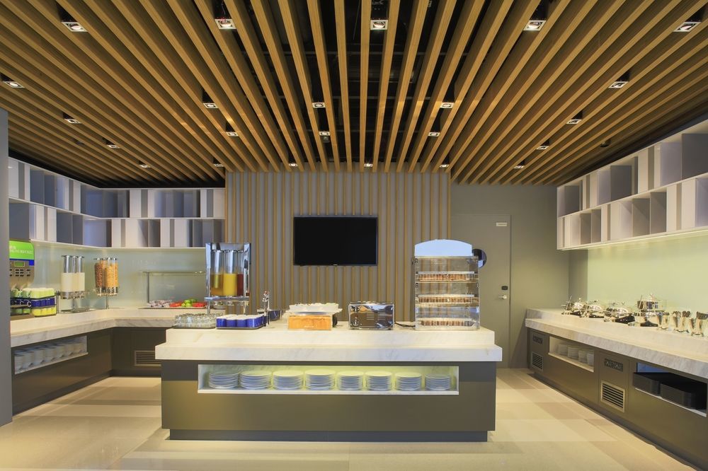Hotel Express Orchard Road By Ihg 4*