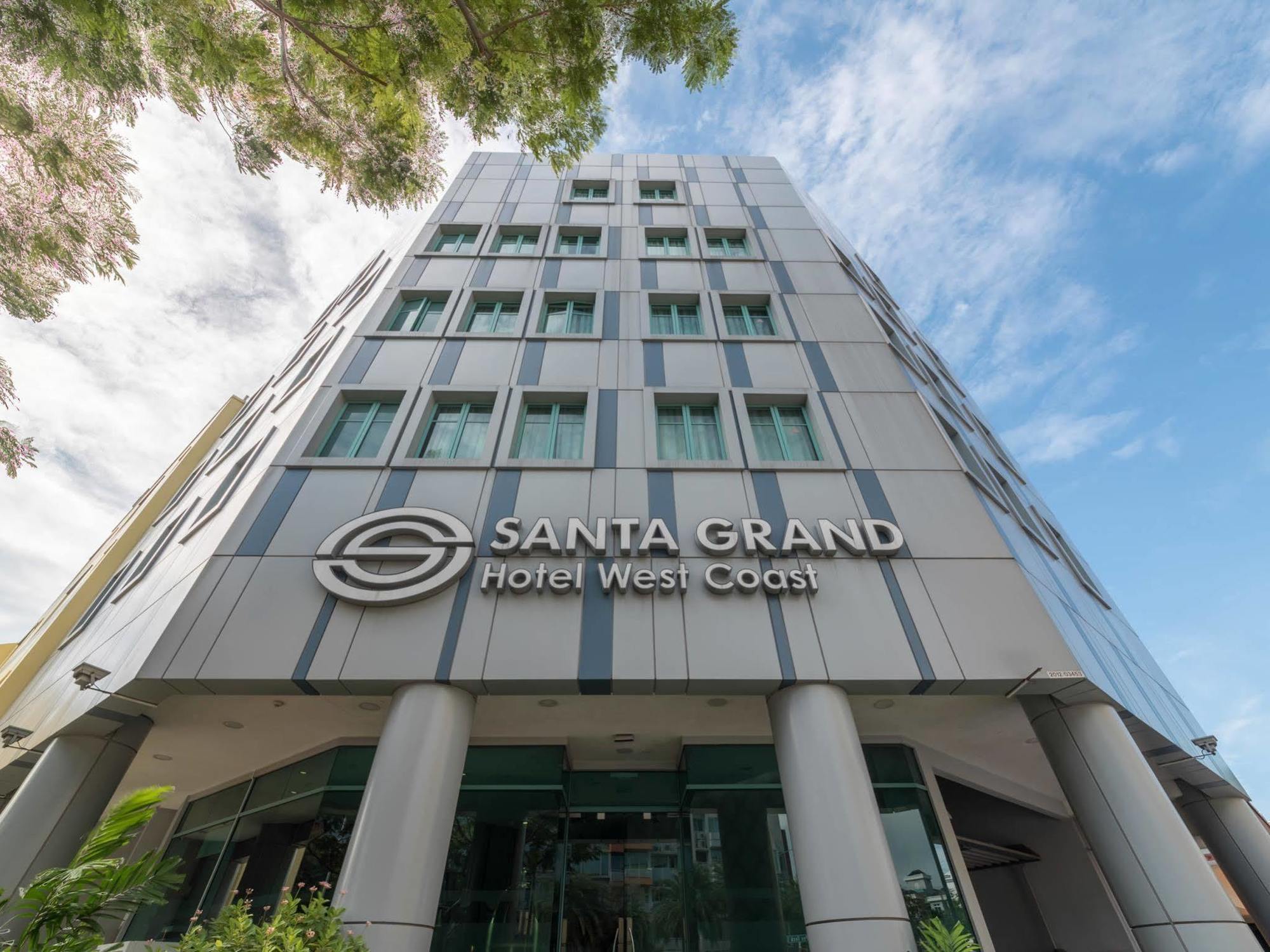 Hotel The Quay West Coast 3*