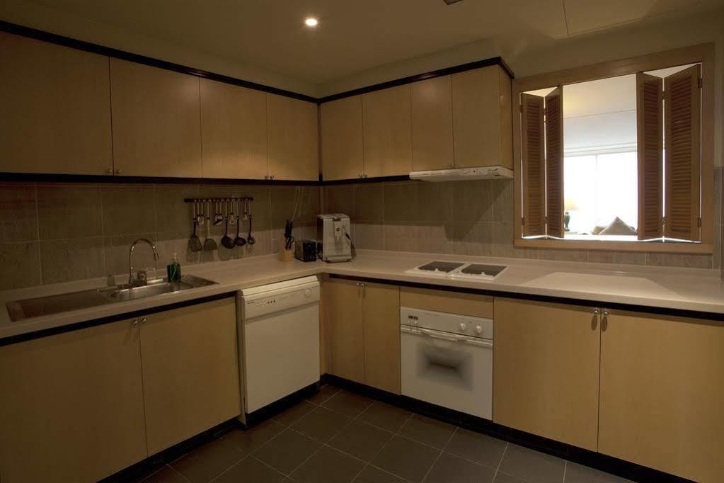 Lanson Place Winsland, Singapore