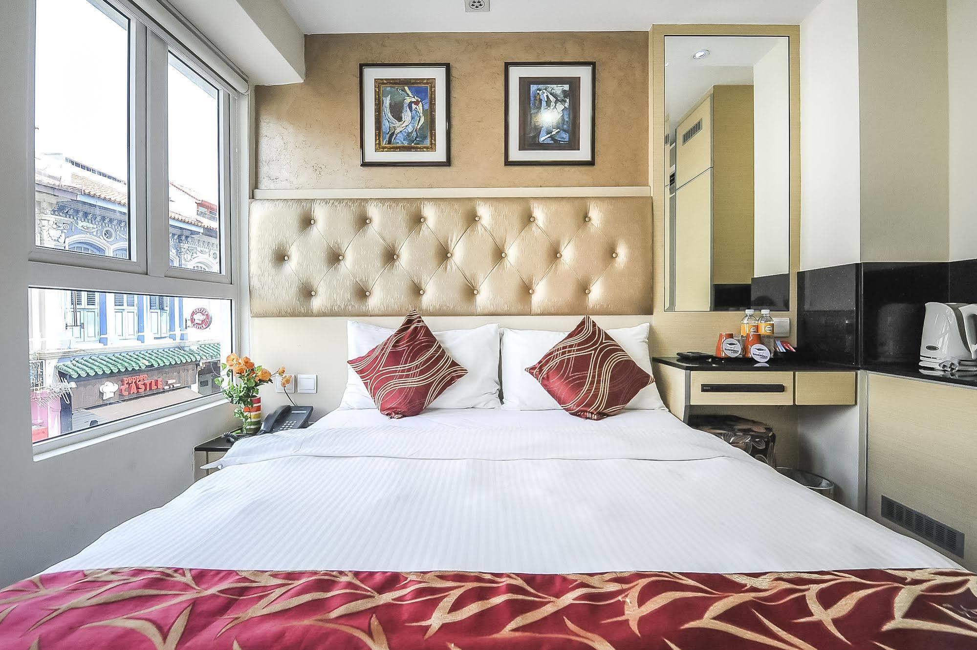 Sandpiper Hotel