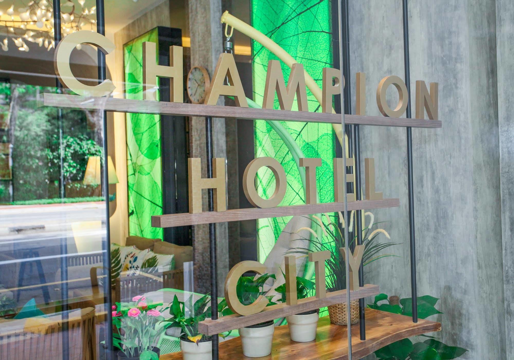 Hotel Champion City 3*