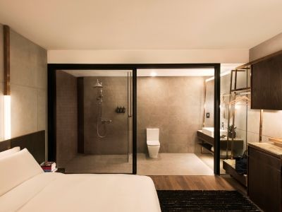 The Warehouse 4* Singapore
