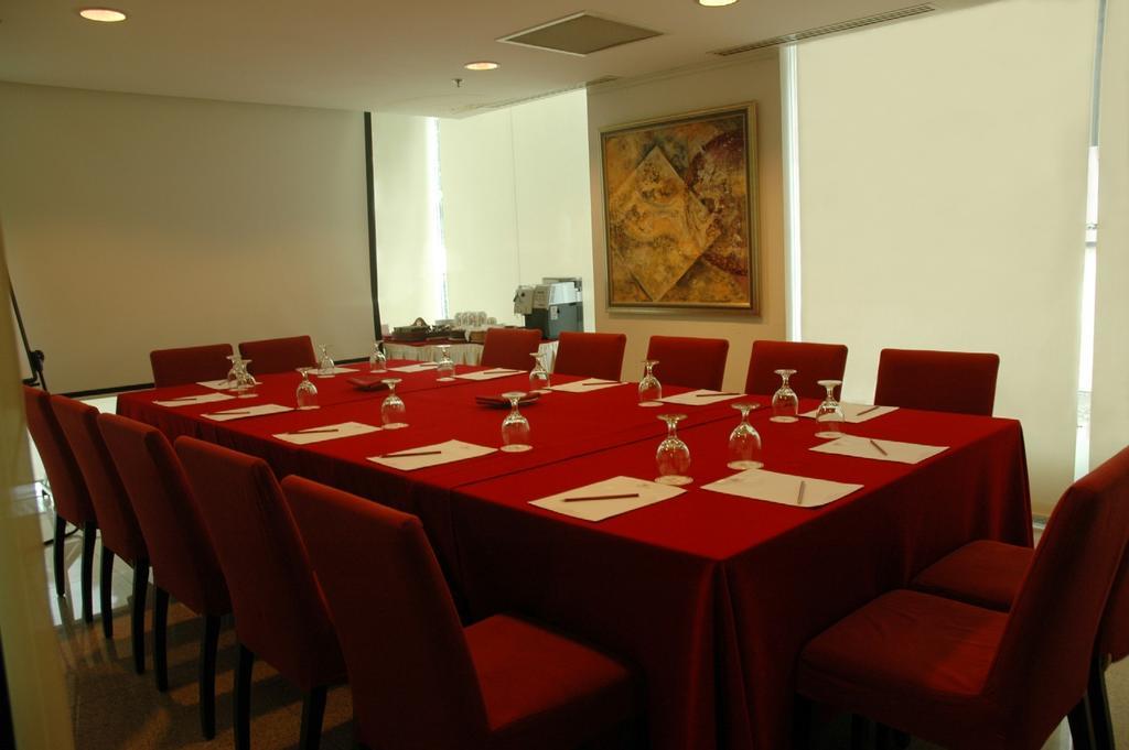 Royal Queens Hotel Singapore