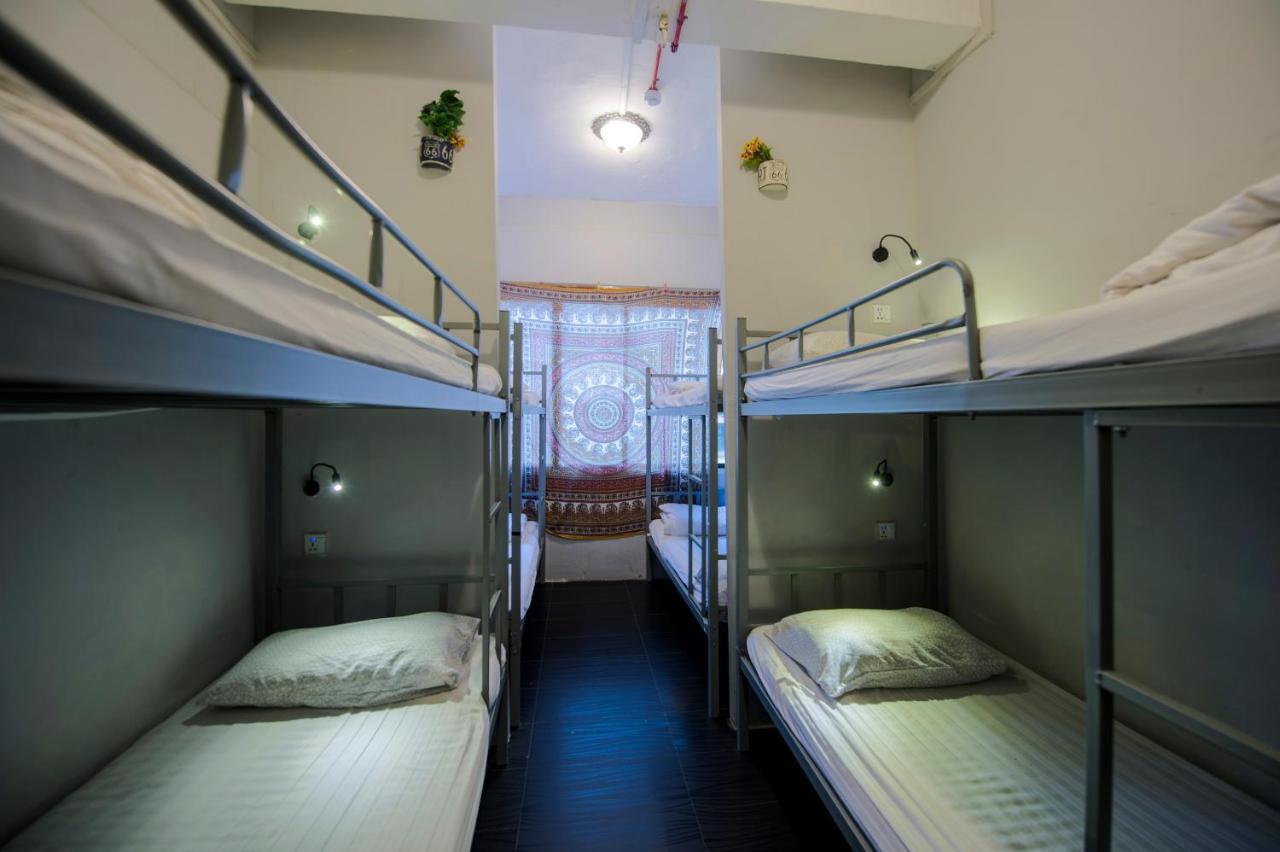 Urban Hostel *