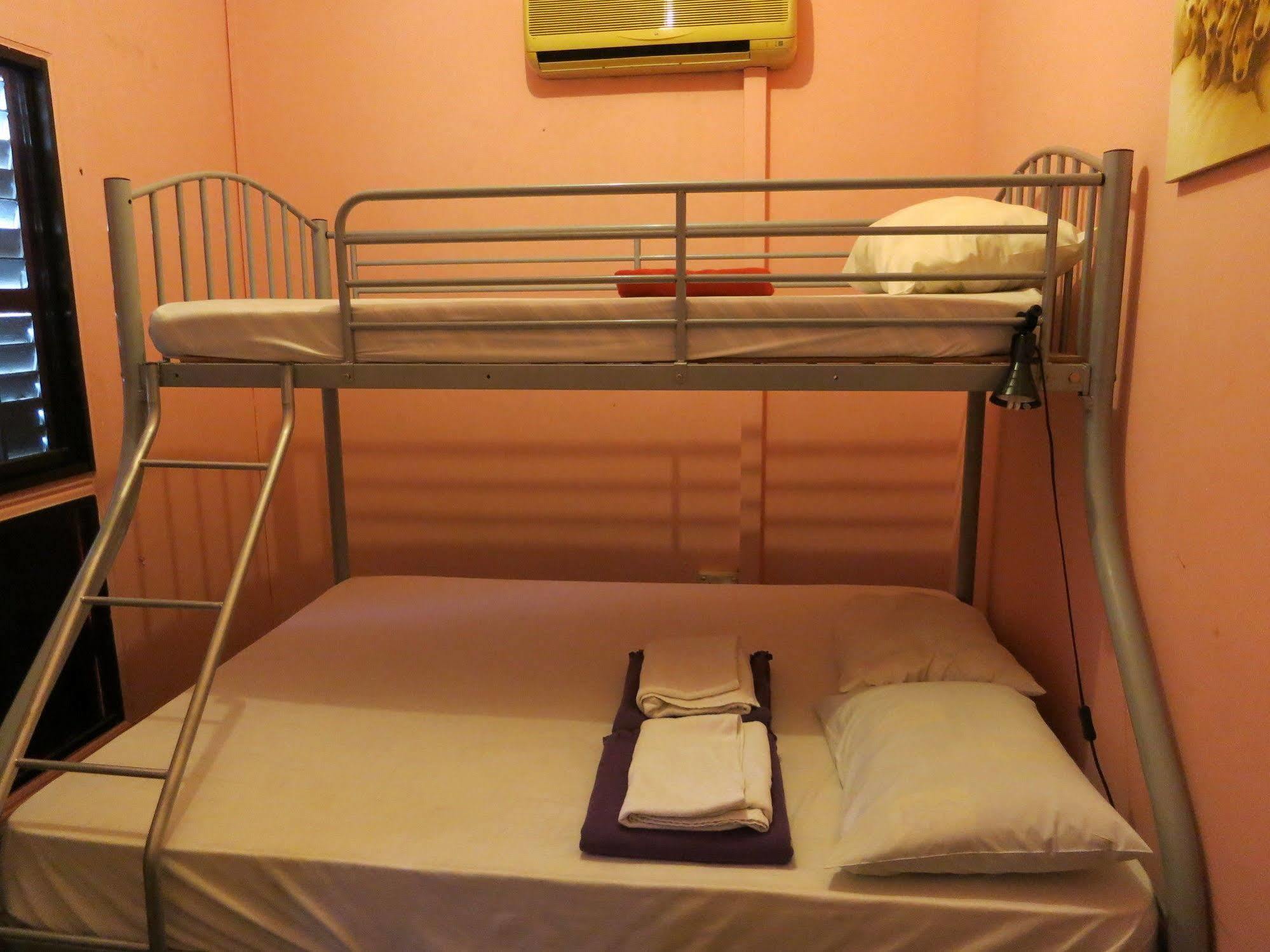 Backpackers' Chinatown Hostel