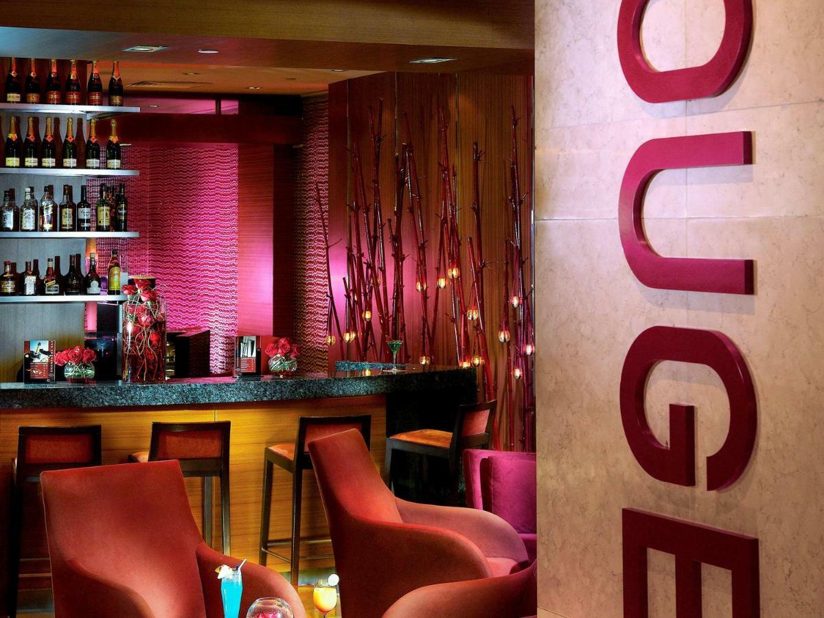 Novotel Clarke Quay Hotel 4*