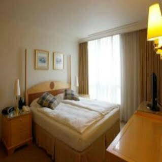 Lanson Place Winsland,