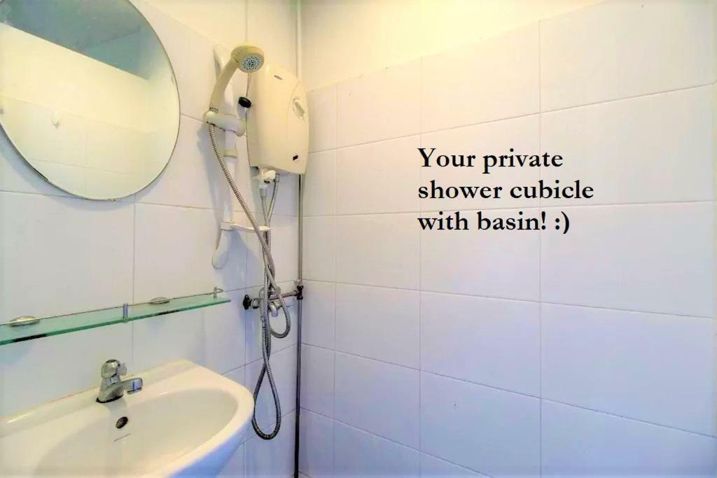 Semi-ensuite W Balcony For Locals, Pr, Ep, Sp Holders Only, Not Tourists *