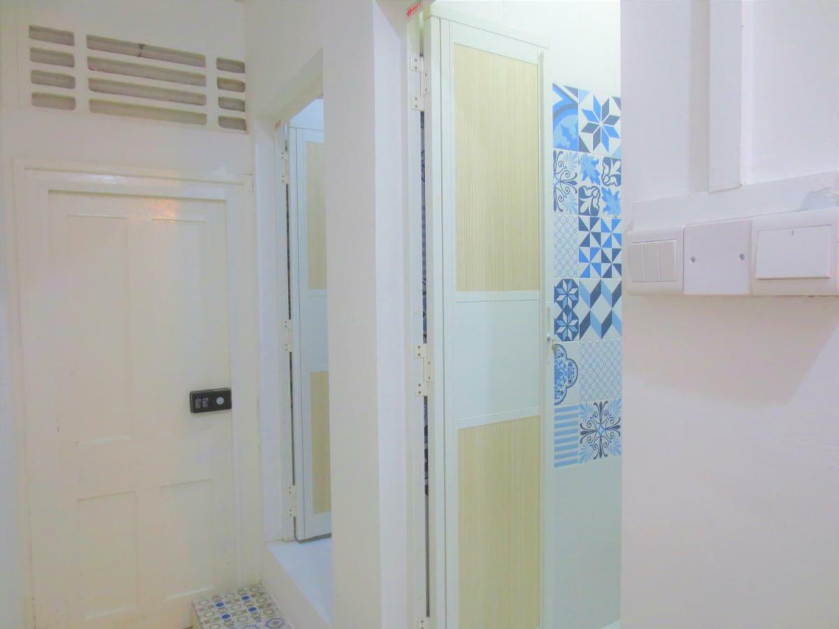 Homestay Balcony Window Room2 Tiong Bahru Near Sgh