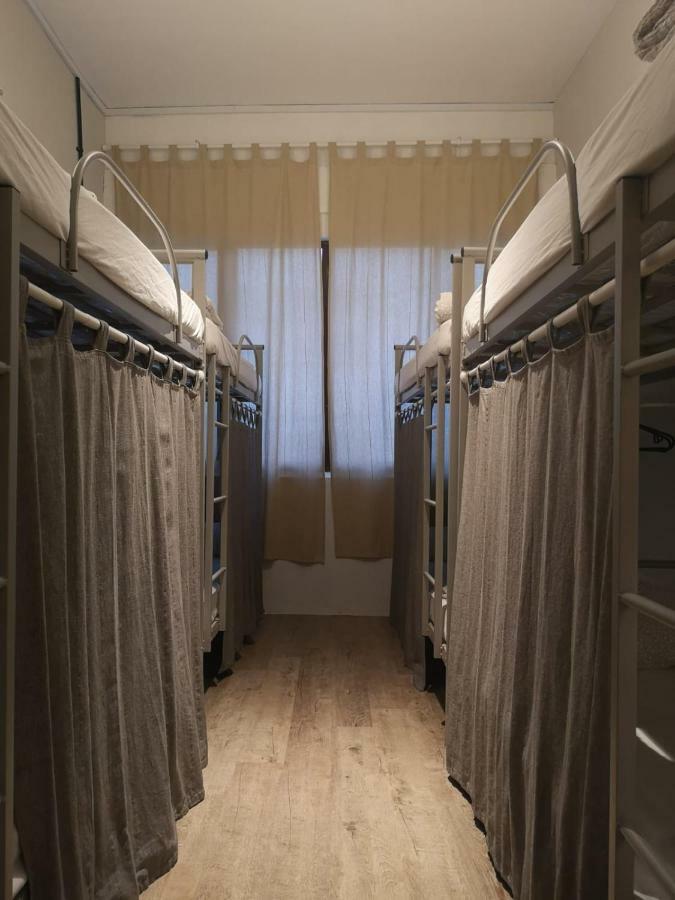Urban Hostel Hostel *